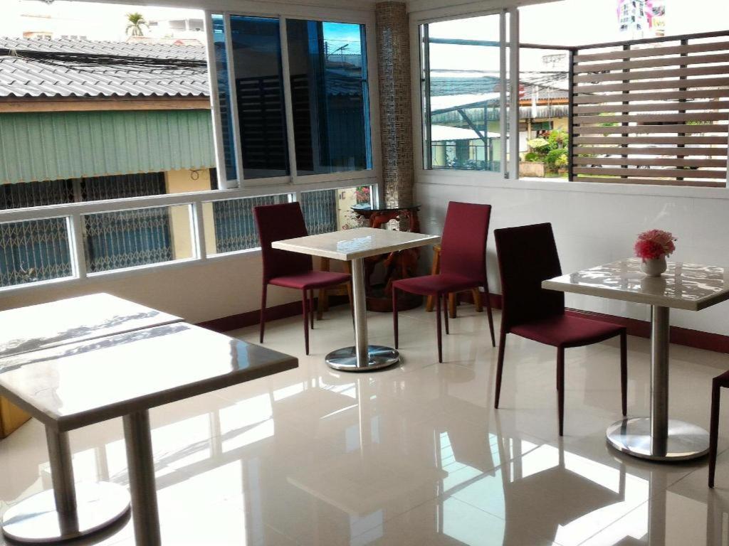V-House Hotel Trang Eksteriør billede