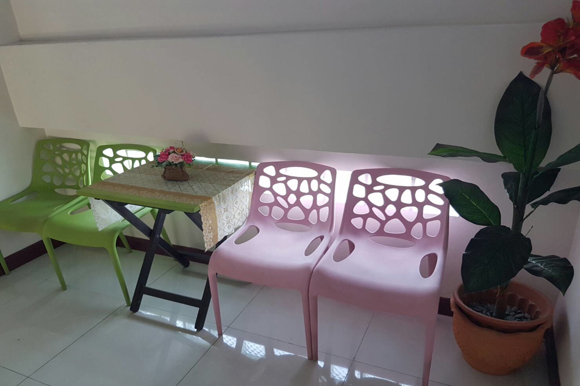 V-House Hotel Trang Eksteriør billede
