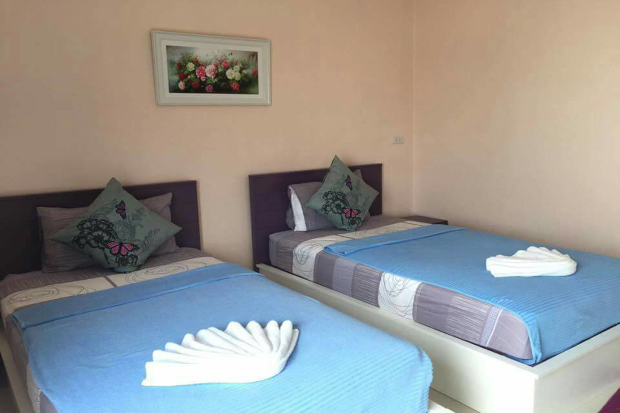 V-House Hotel Trang Eksteriør billede